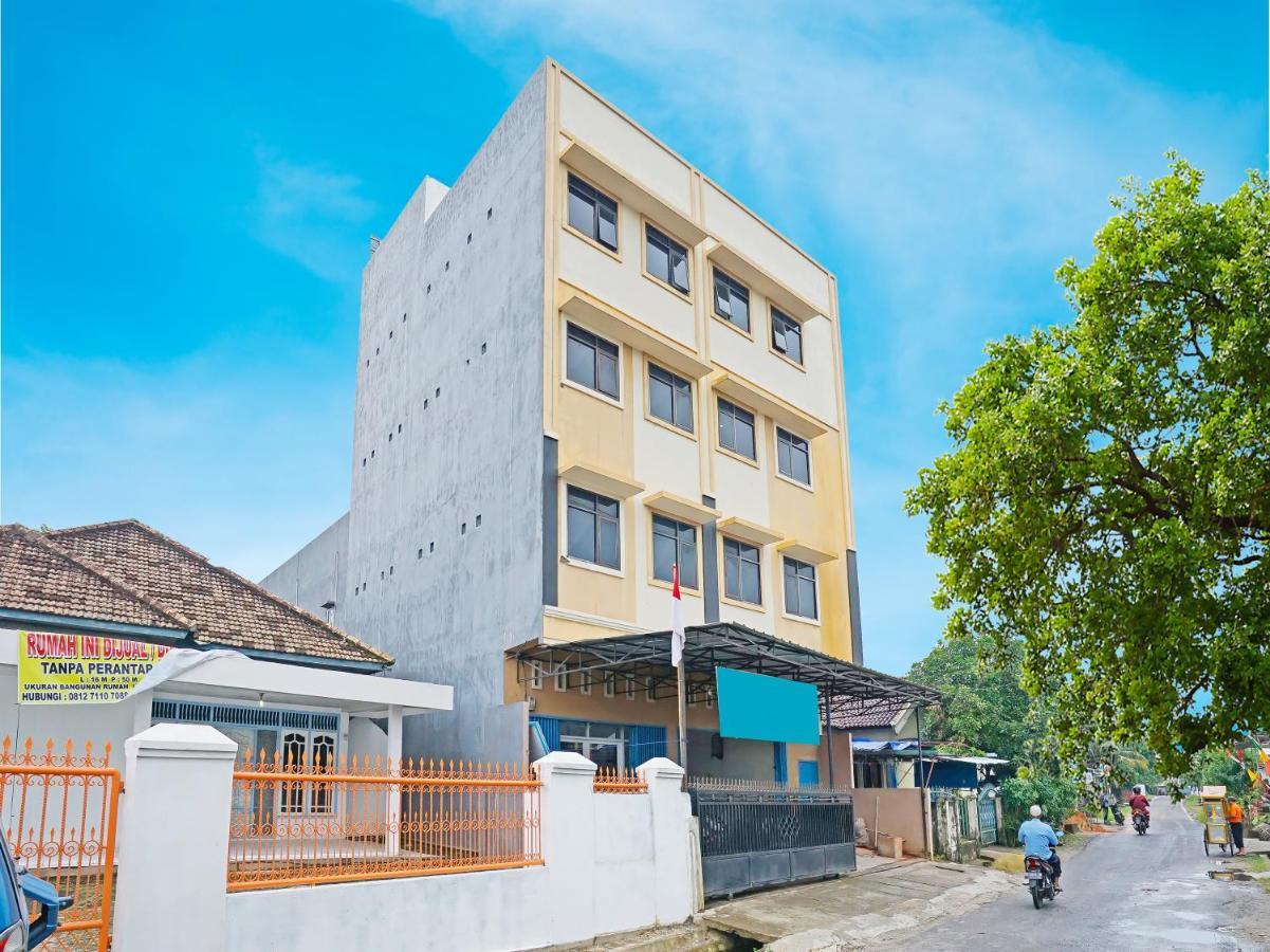 Oyo 91559 Kost Bangau Syariah Hotel Perabumulih Exterior foto