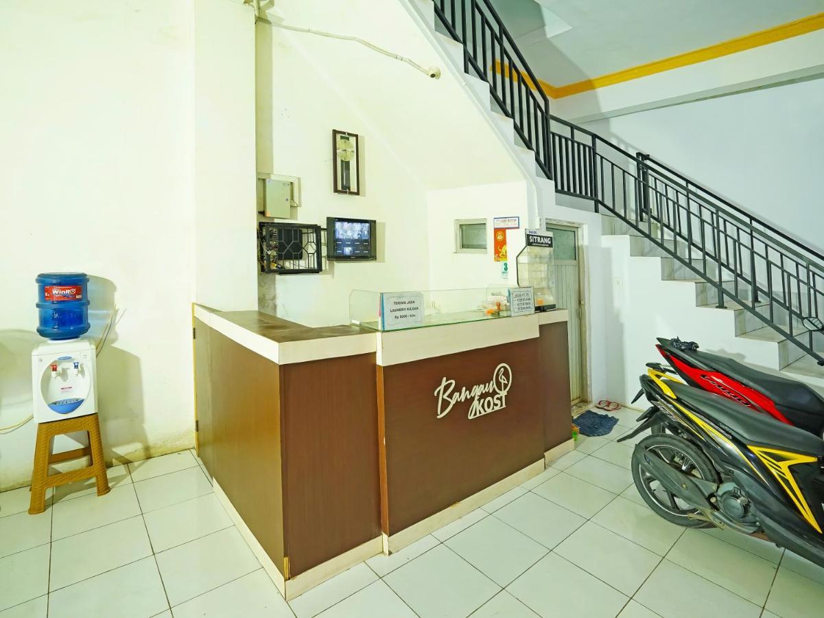 Oyo 91559 Kost Bangau Syariah Hotel Perabumulih Exterior foto