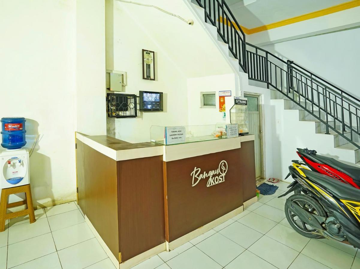 Oyo 91559 Kost Bangau Syariah Hotel Perabumulih Exterior foto