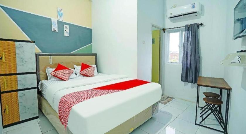 Oyo 91559 Kost Bangau Syariah Hotel Perabumulih Exterior foto